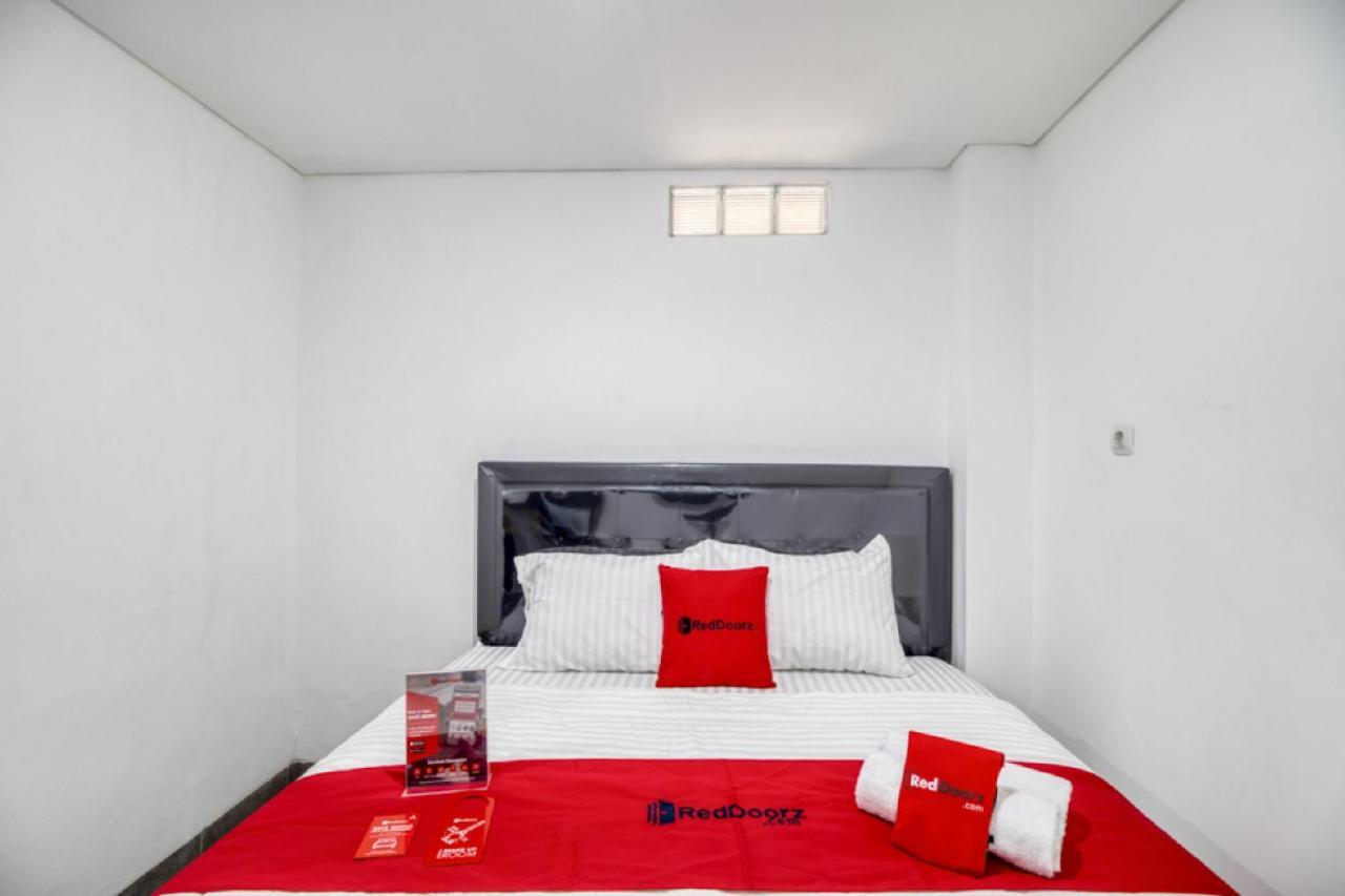 Reddoorz Syariah Near Galeria Mall Yogyakarta Ngoại thất bức ảnh